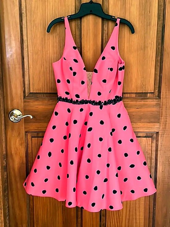 Sherri Hill Dresses & Skirts - Sherri Hill Hot Pink Black Polka Dot Homecoming Dress Size 6 NWT Beaded